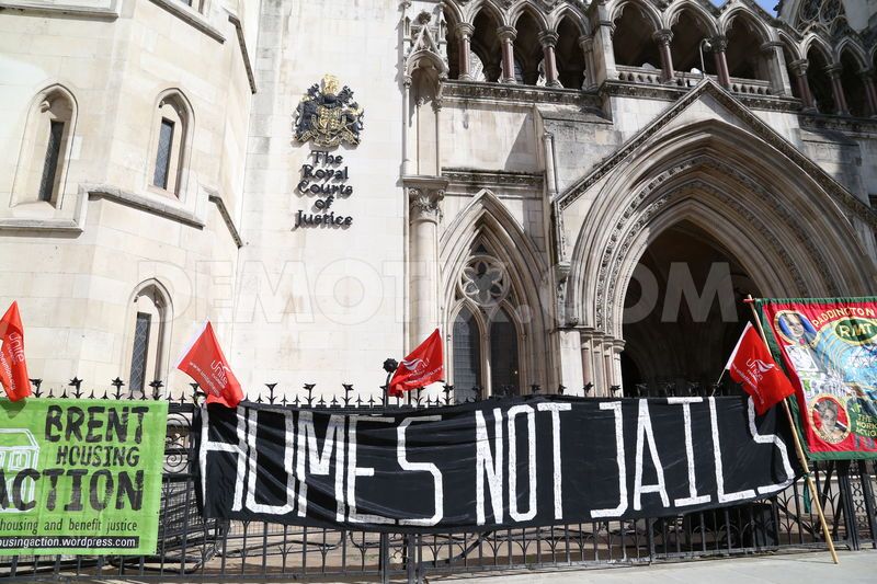 pregnant-mothers-eviction-protest-at-the-high-court-london_4940984