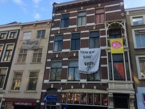 201704_Den-Haag_Spui_275_277_gekraakt